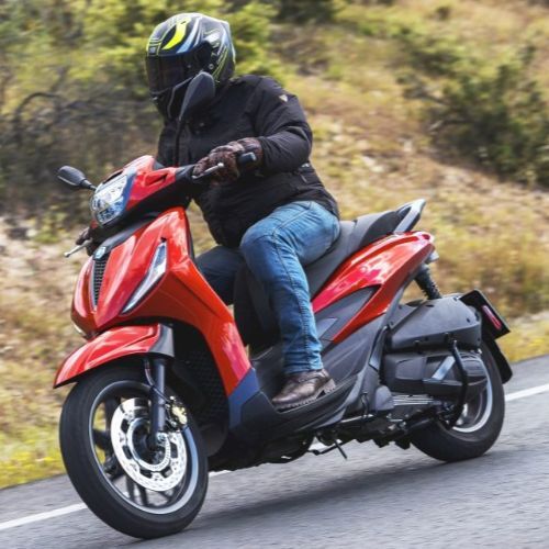 Piaggio-Liberty-300-400-HPE-2021-2-1-1024x640